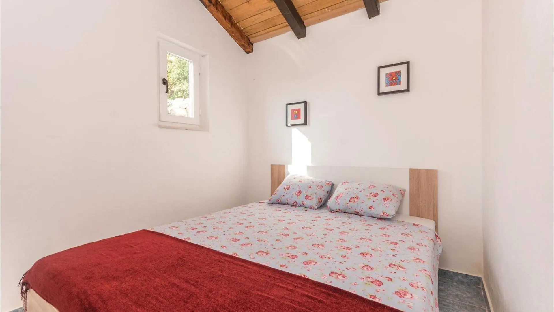 Holiday home Amazing Home In Tkon With Outdoor Swimming Pool